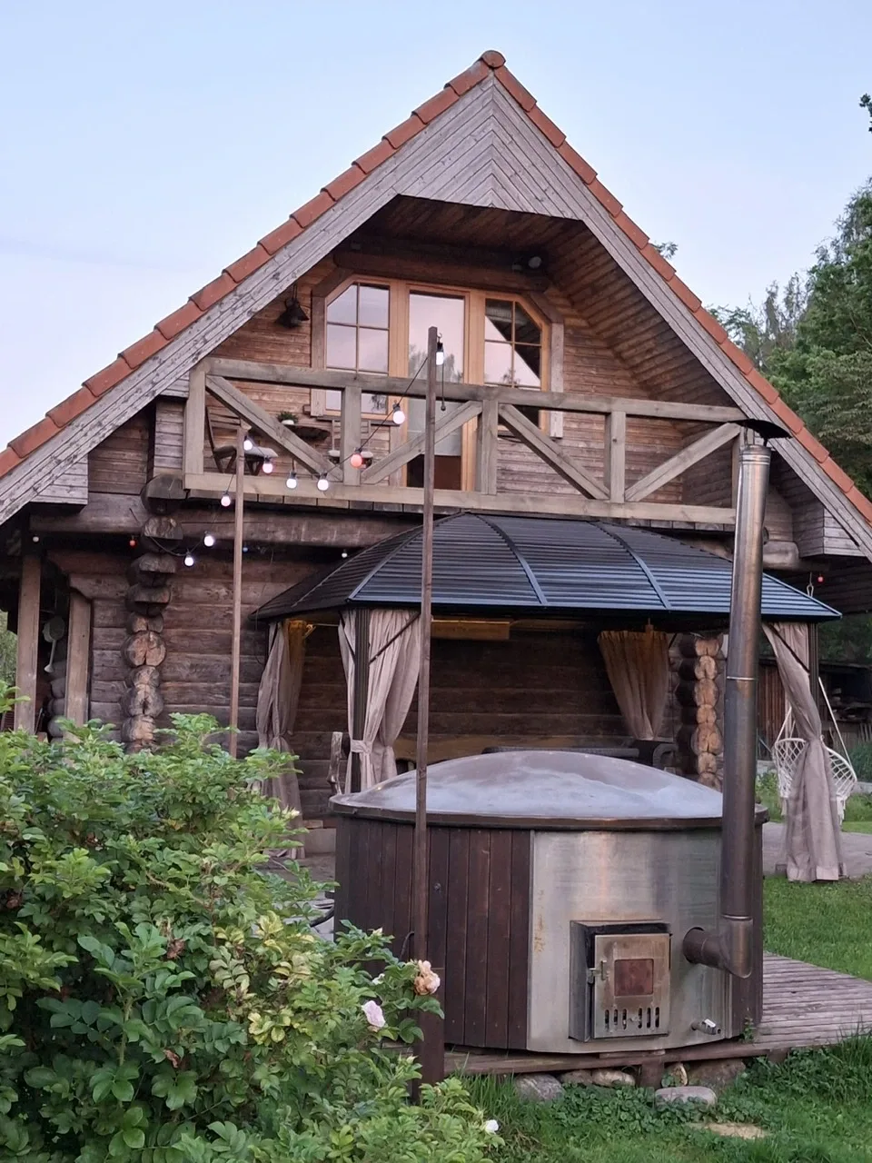 Brīvdienu māja "Jasmīnu nams"